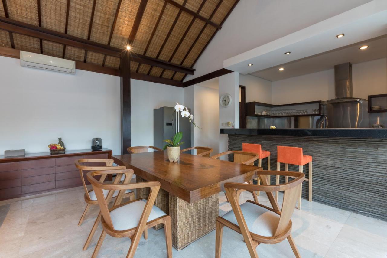 Villa Litera Seminyak Exterior foto